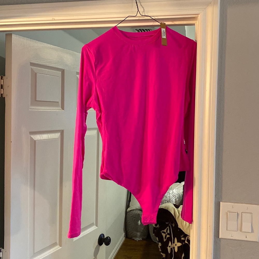 FITS EVERYBODY LONG SLEEVE CREW NECK BODYSUIT